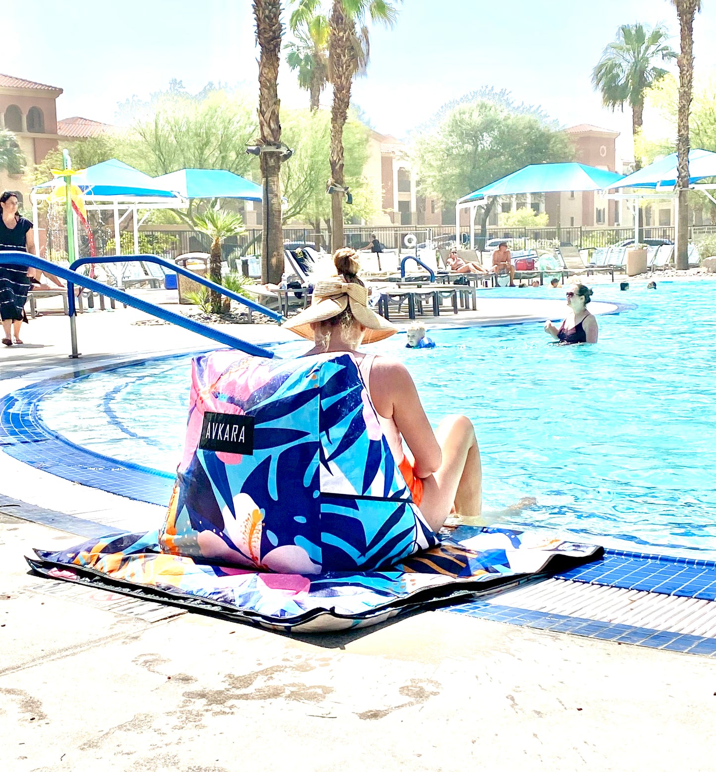 inflatable lounger, portable lounger, foldable chair, foldable lounger, portable chair, concert chair, concert lounger, outdoor lounger, camping chair, camping lounger, portable, air chair, air lounger, air, air wedge, adjustable backrest, inflatable backrest, adjustable back support, air sofa chair, lightweight, chair for lawn, chair for beach, air sofa, picnic chair, compact, beach mat, mat for ground, blanket, blanket for beach, blanket for ground, quick inflate, back support, lounger for back support