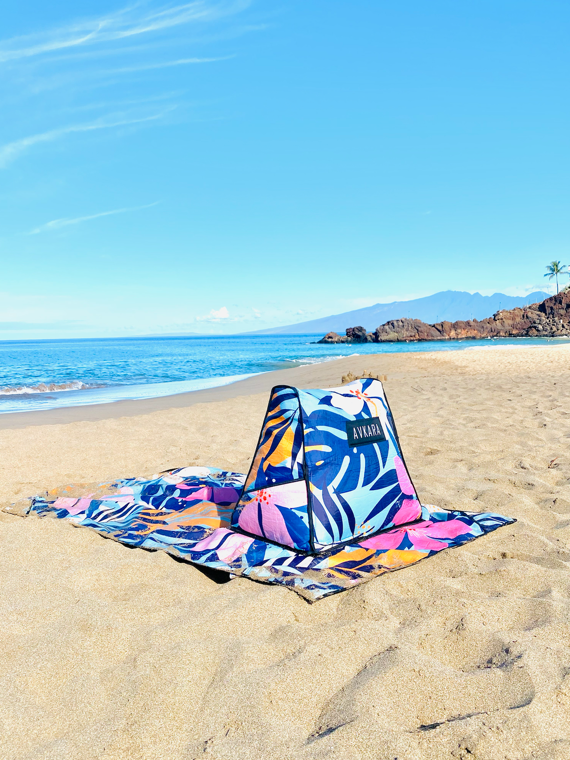 Tropical Earth Lounger and Foot Pump Bundle