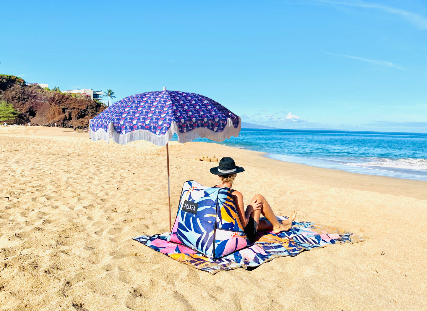 Tropical Earth Lounger and Foot Pump Bundle